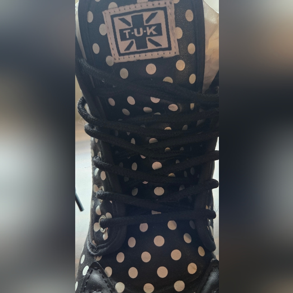 T.U.K Black and White Cat Face Womens Sneakers - Picture 5 of 5